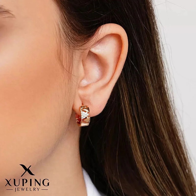 گوشواره حلقهای نگیندار مدل مثلثی ژوپینگ با روکش طلا
