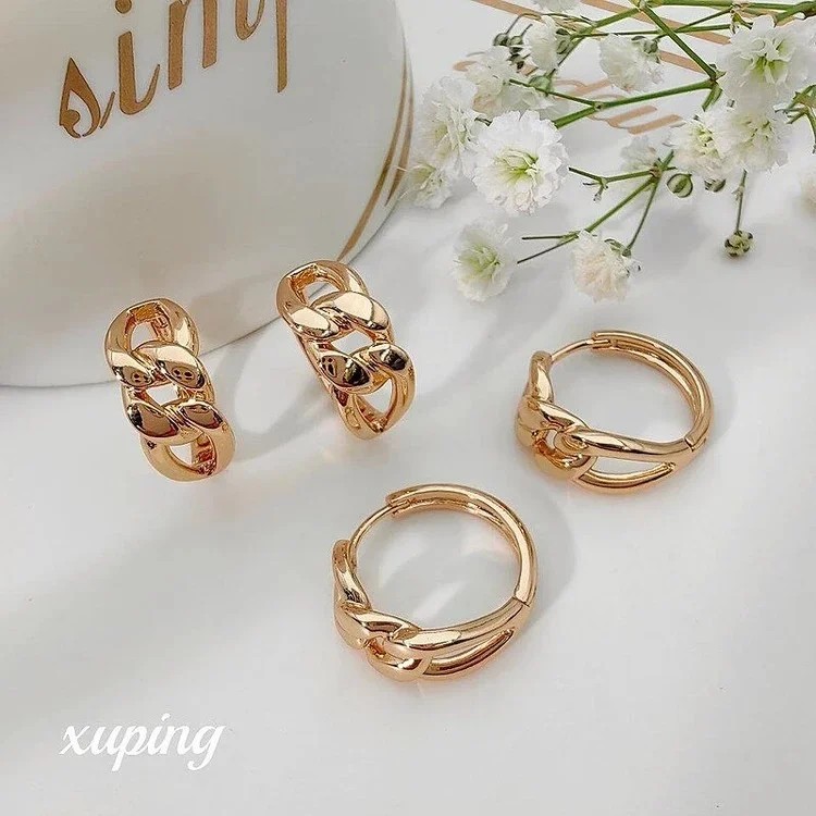 گوشواره حلقهای زنانه کارتیر طرح درهمتنیده برند ژوپینگ